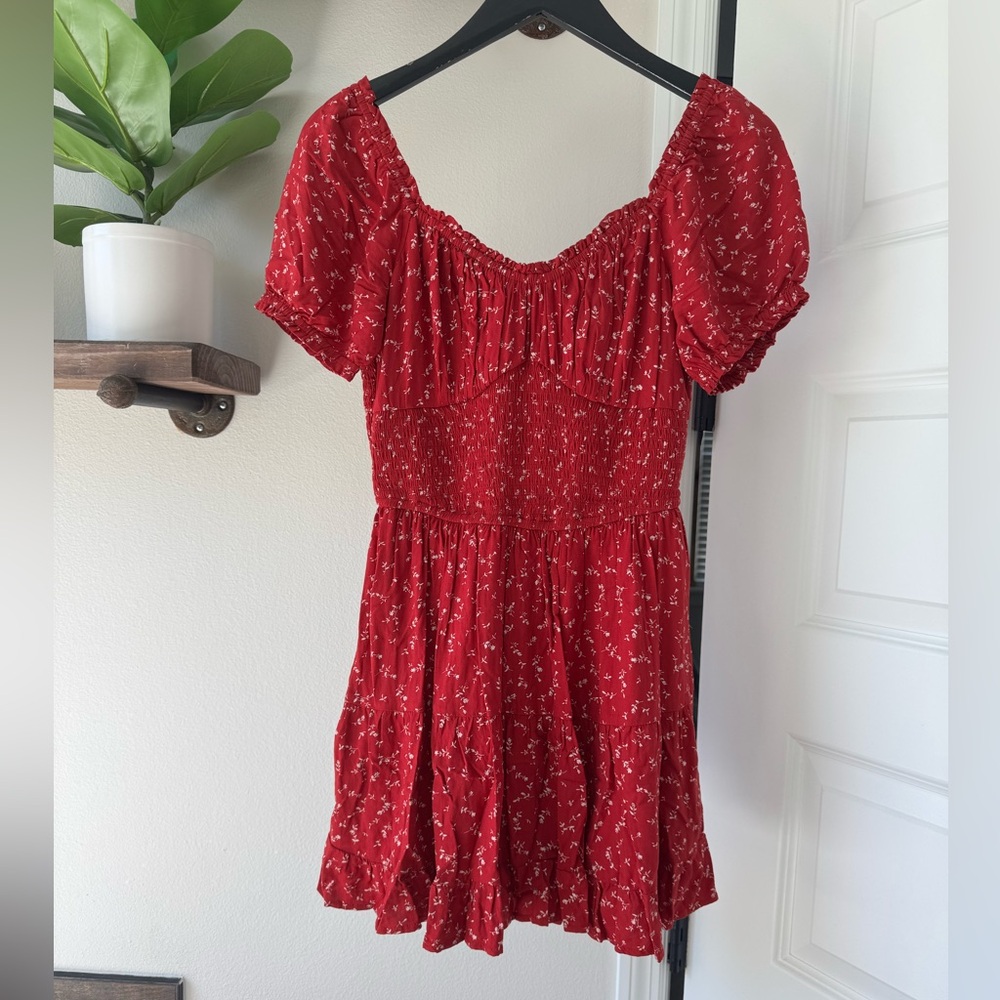 Hollister floral mini dress with shorts!
